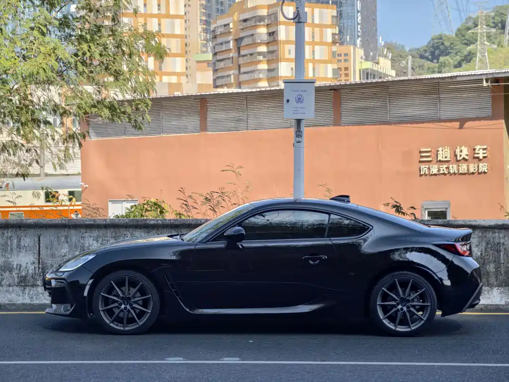 SUBARU BRZ