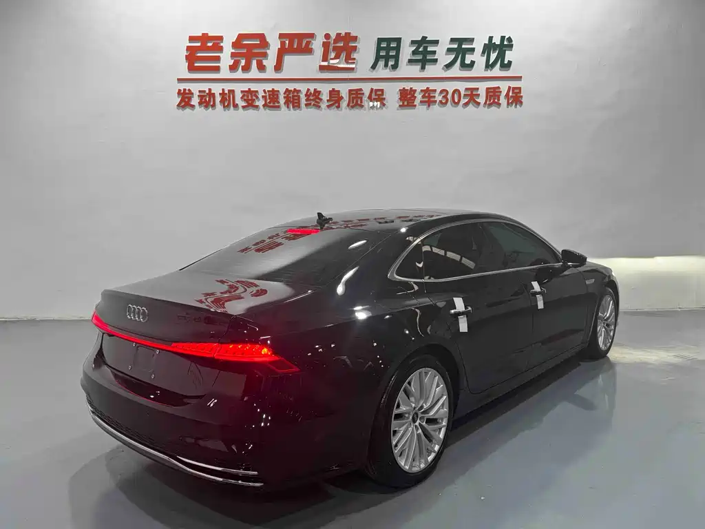 Audi A7L — миниатюра 7