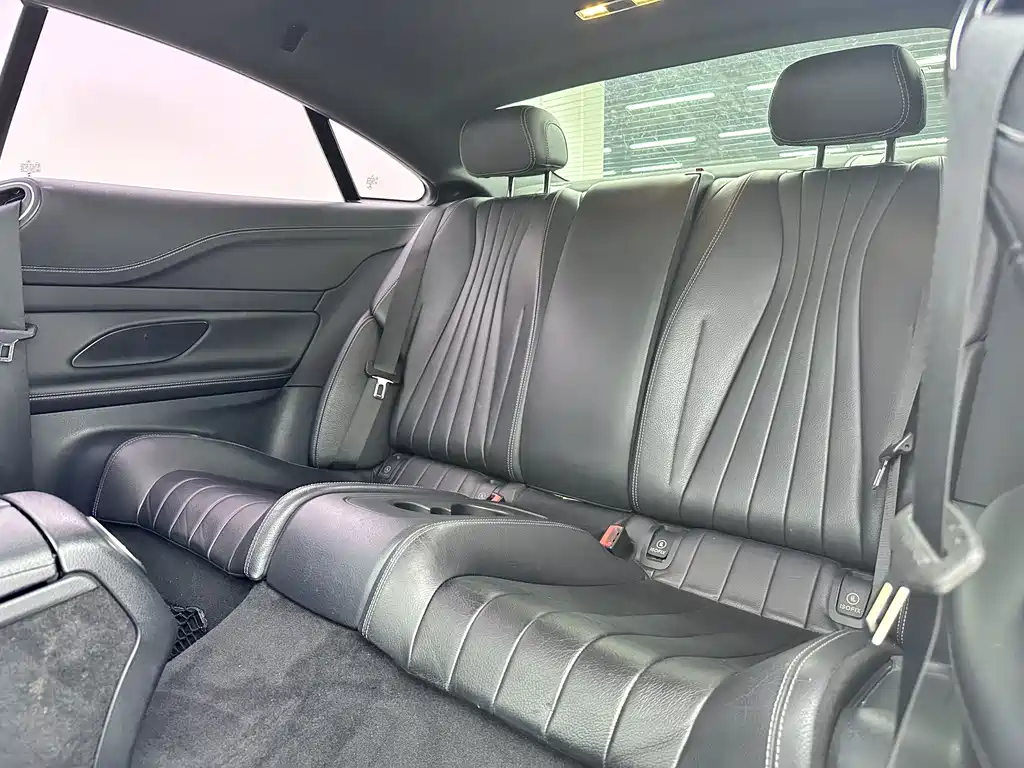 Mercedes-Benz E-Class (Import) — миниатюра 7