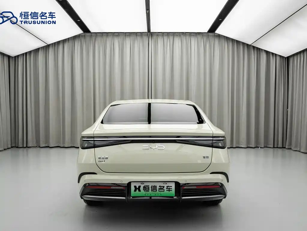 BYD SEAL