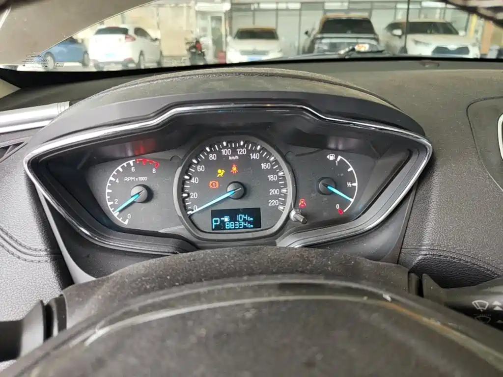 Ford Escort — миниатюра 12