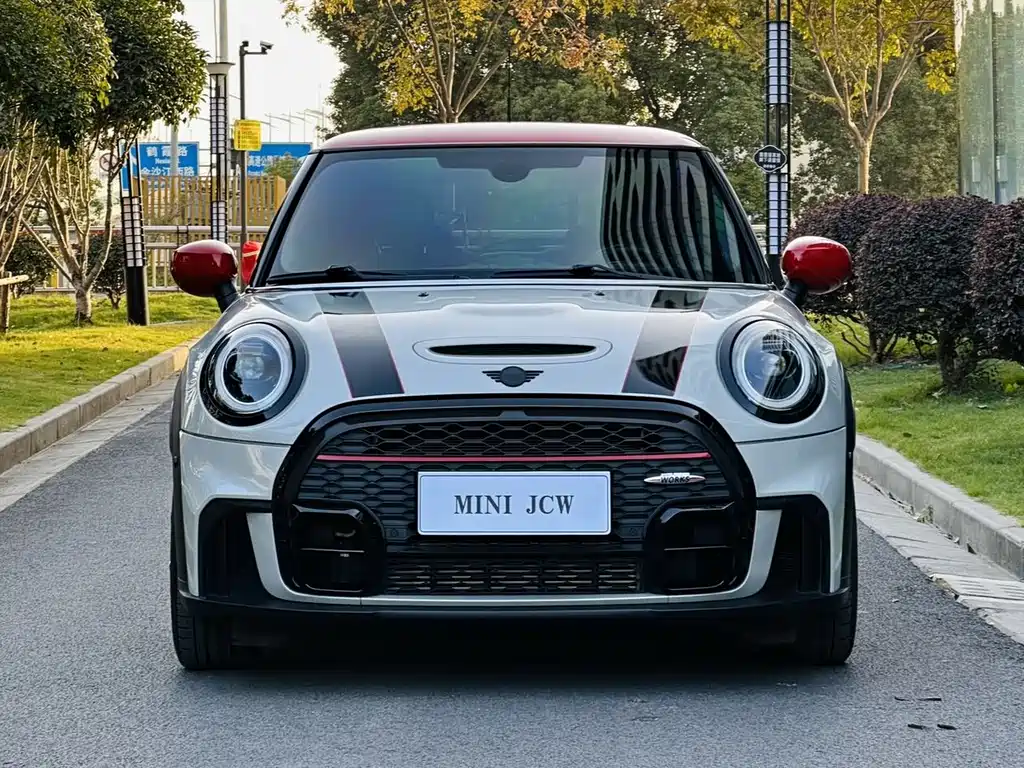 MINI JCW