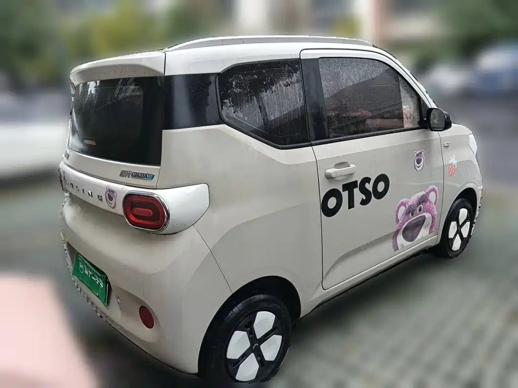 Wuling MINIEV — миниатюра 6