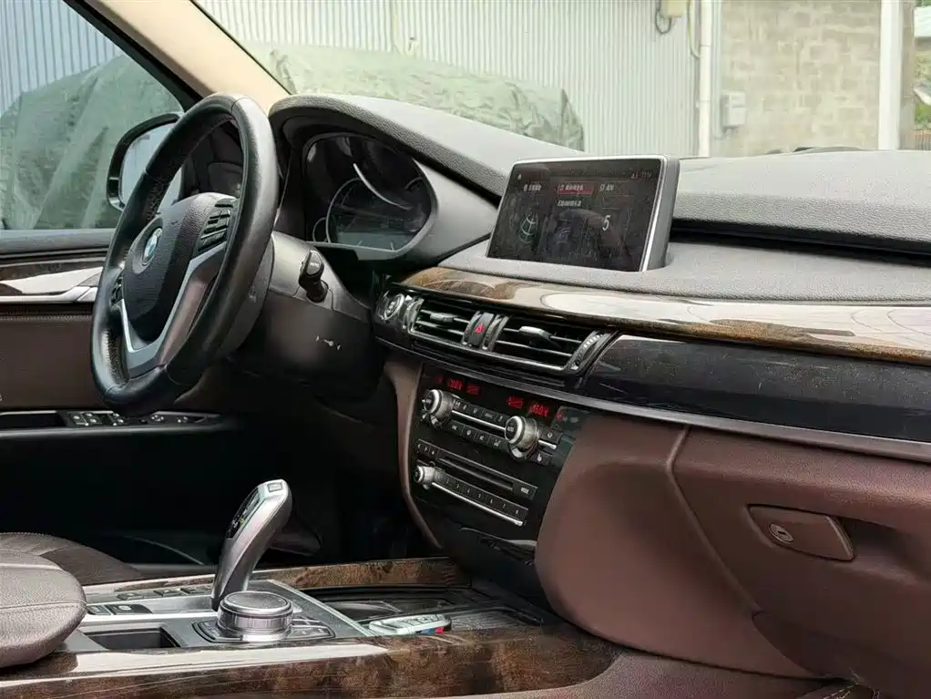 BMW X5 2018 xDrive28i