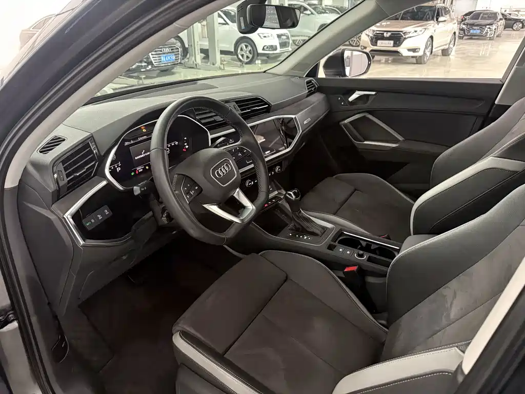 Audi Q3 — миниатюра 5