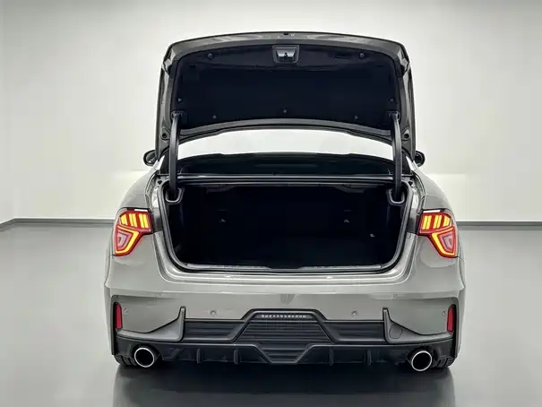Lynk & Co 03 — миниатюра 11