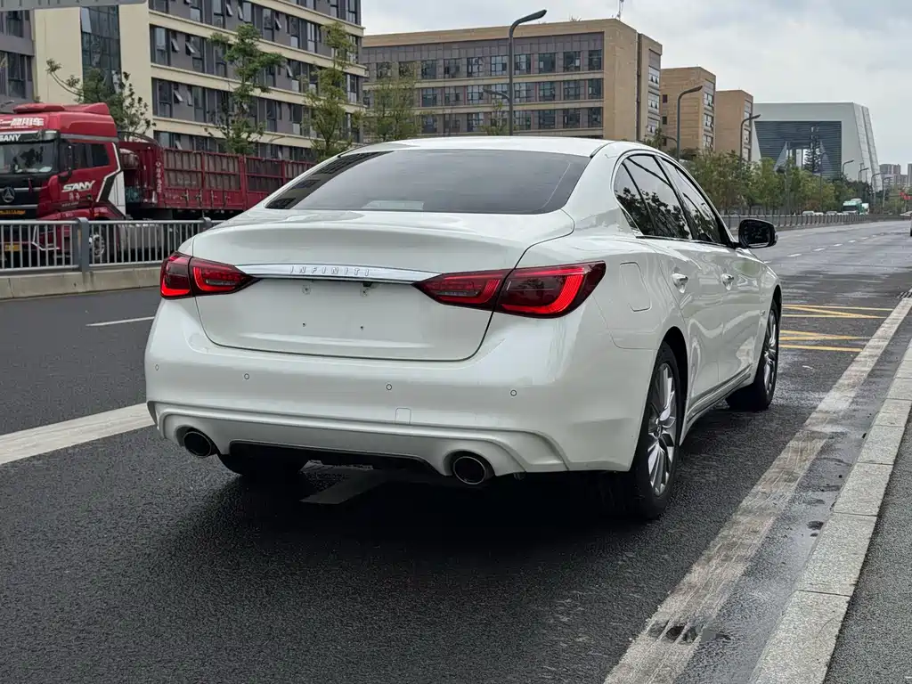 Infiniti Q50L — миниатюра 15