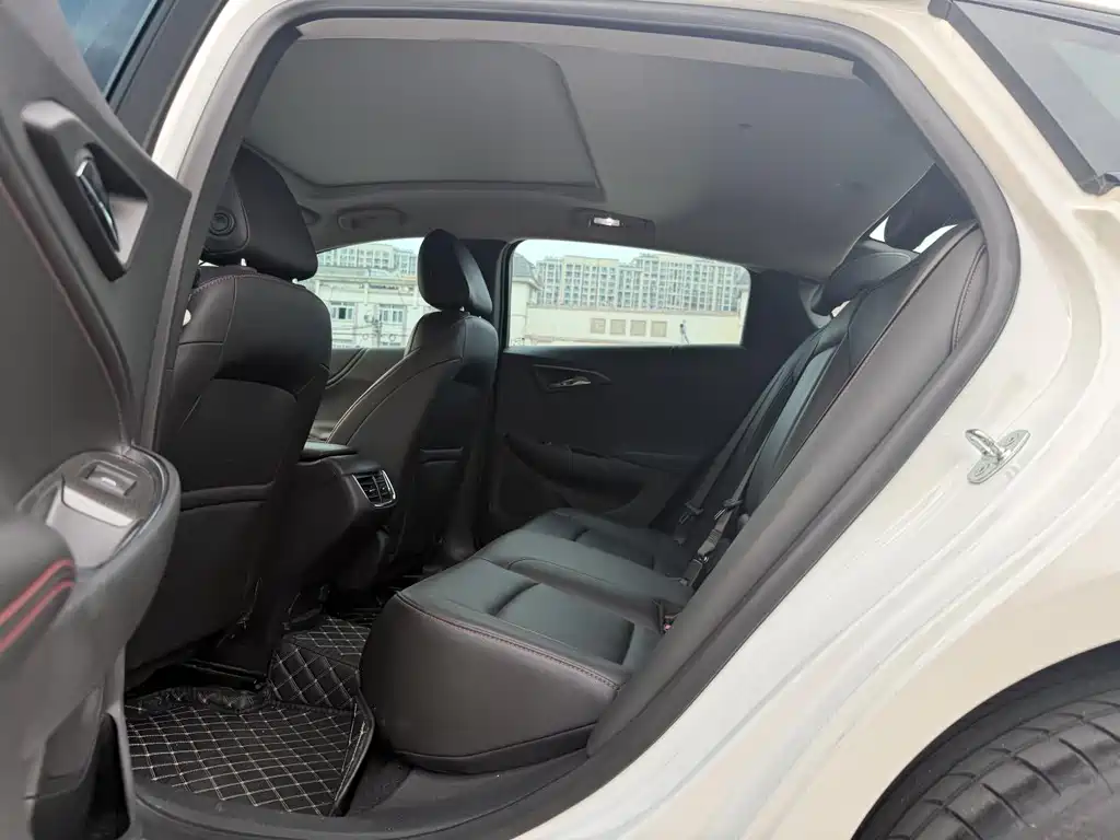 Chevrolet Malibu XL — миниатюра 9