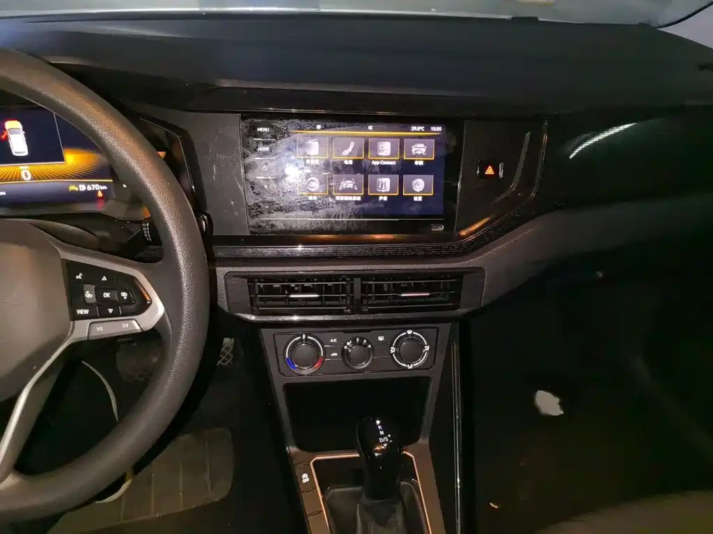 Volkswagen Lavida — миниатюра 6