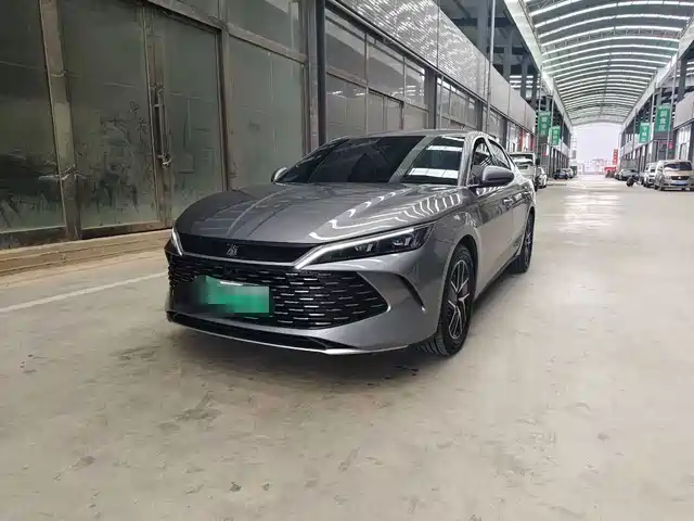 2025 BYD Qin
