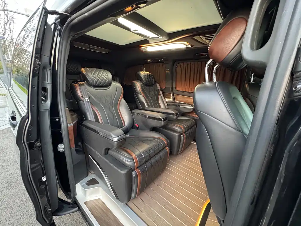 MERCEDES-BENZ V CLASS