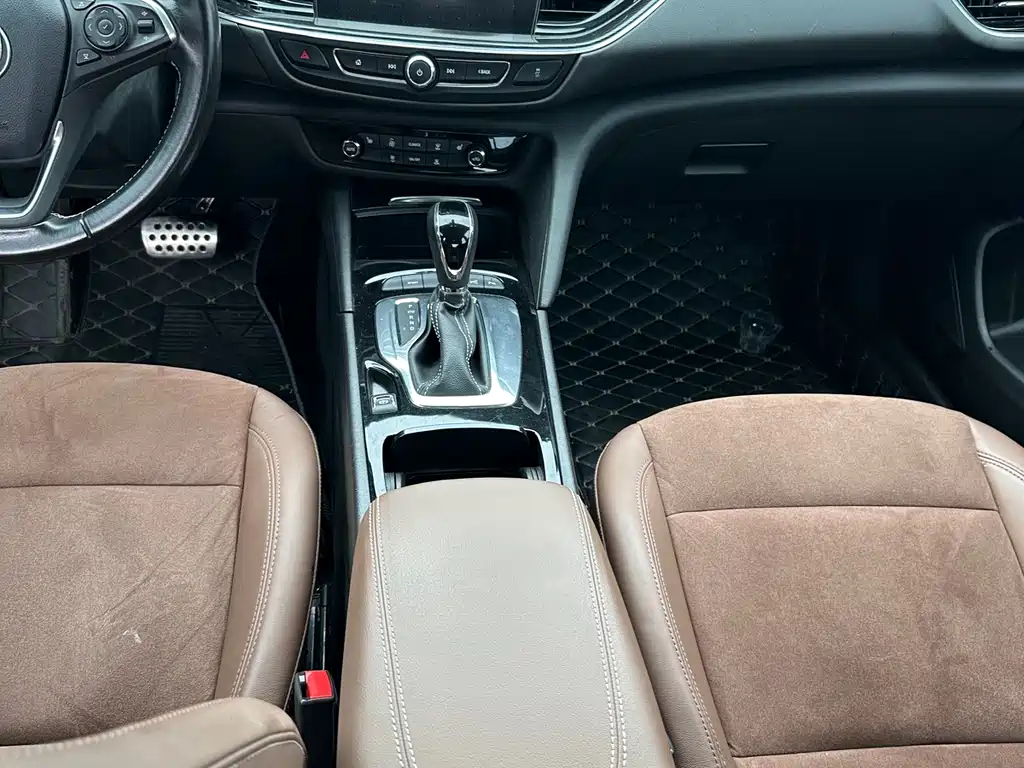 Buick Regal — миниатюра 9