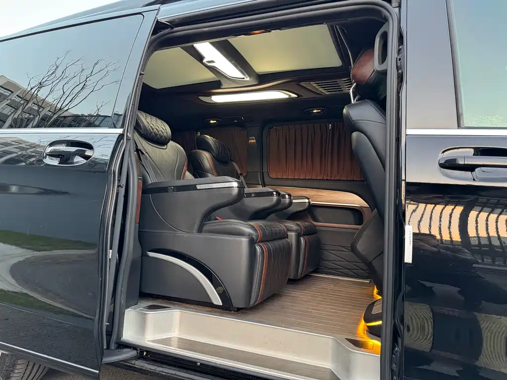 MERCEDES-BENZ V CLASS