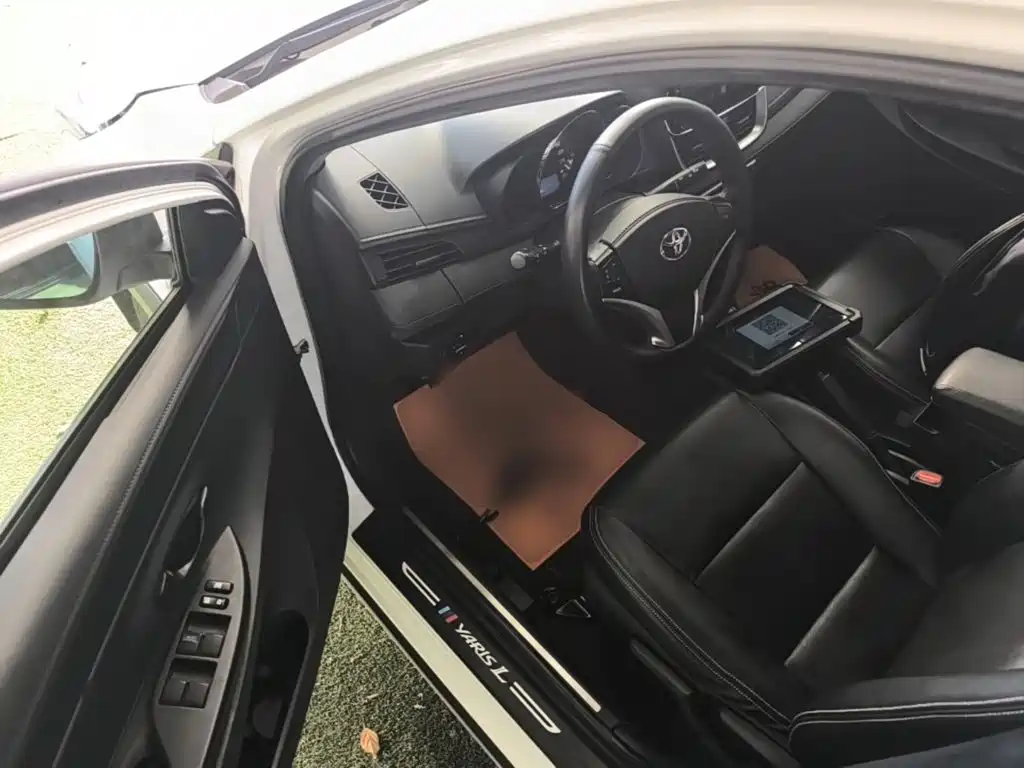 Toyota Yaris L — миниатюра 16
