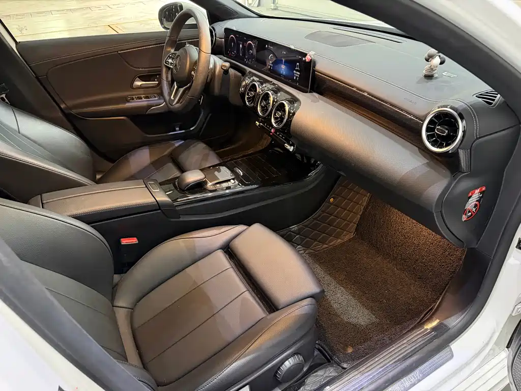 Mercedes-Benz A-Class — миниатюра 12