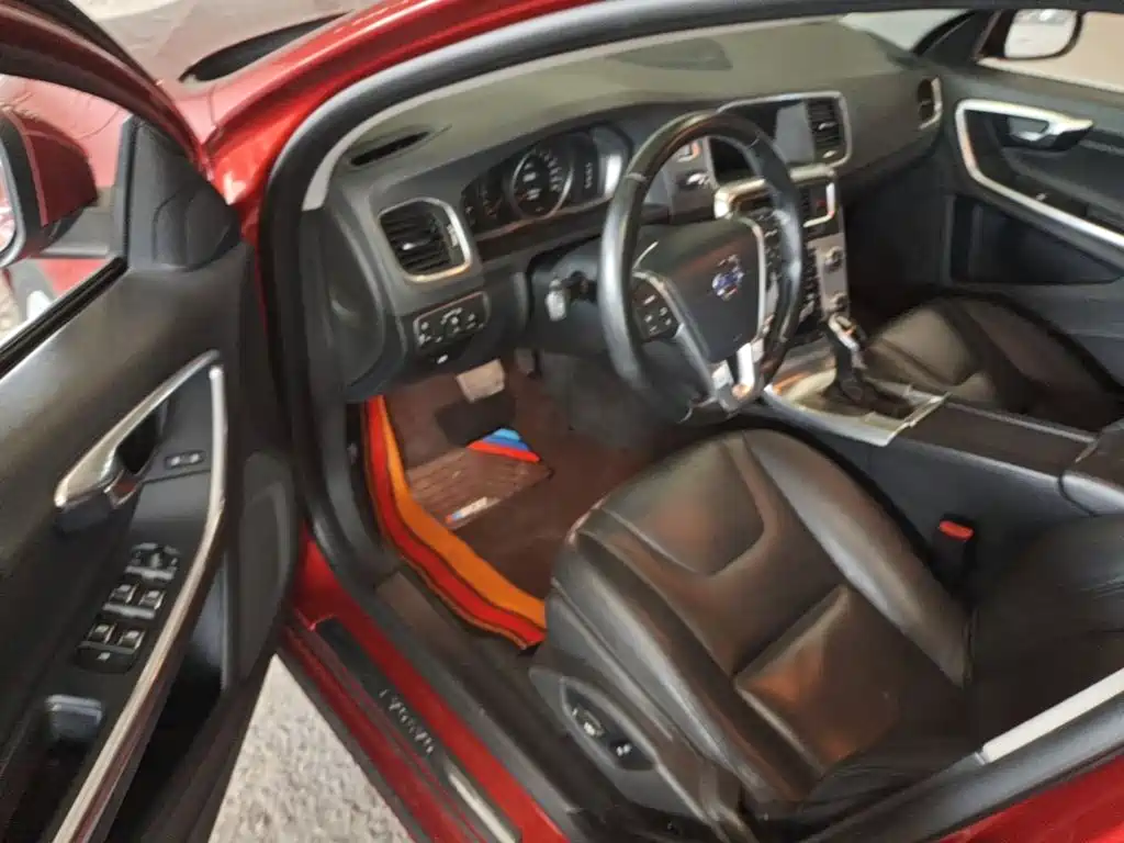 Volvo S60 — миниатюра 16