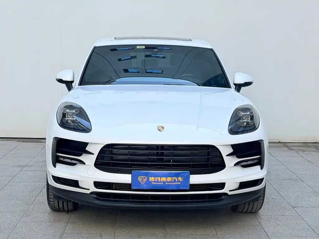 Porsche Macan — миниатюра 3
