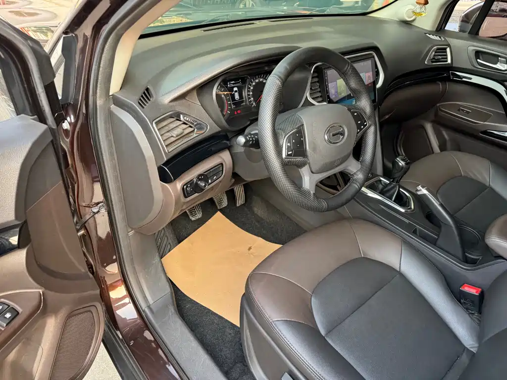 GAC Motor Trumpchi GS4 - фото 2