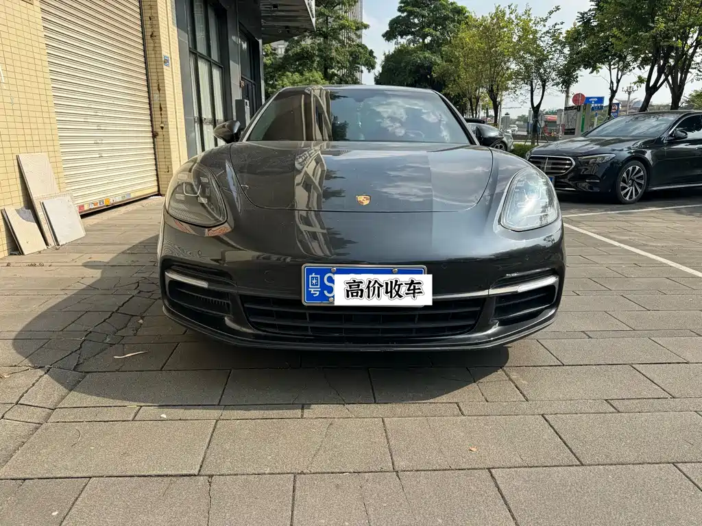 Porsche Panamera — миниатюра 2
