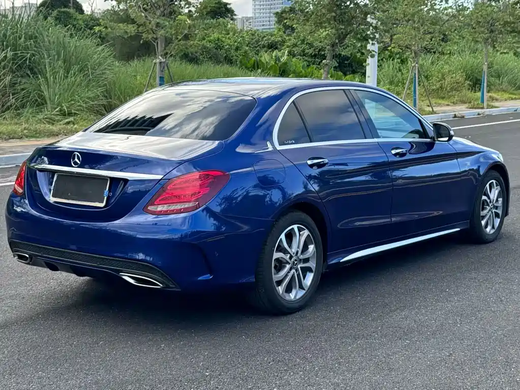 Mercedes-Benz C-Class — миниатюра 6