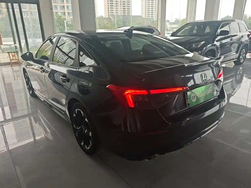 Honda Civic — миниатюра 5