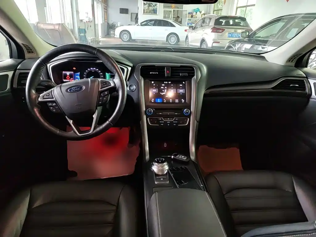 Ford Mondeo — миниатюра 10