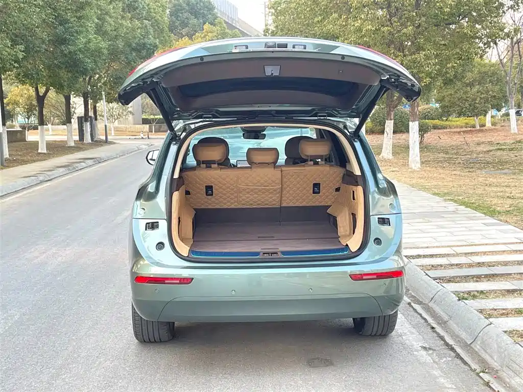 AITO ASK THE WORLD M7