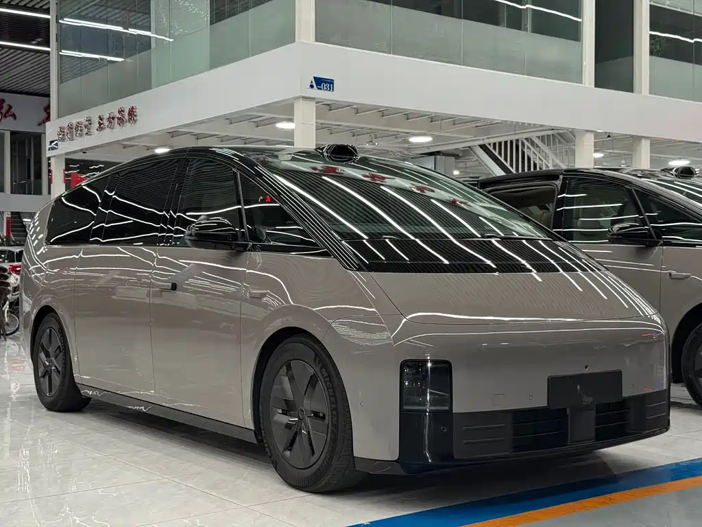 Li Auto Li MEGA — миниатюра 3