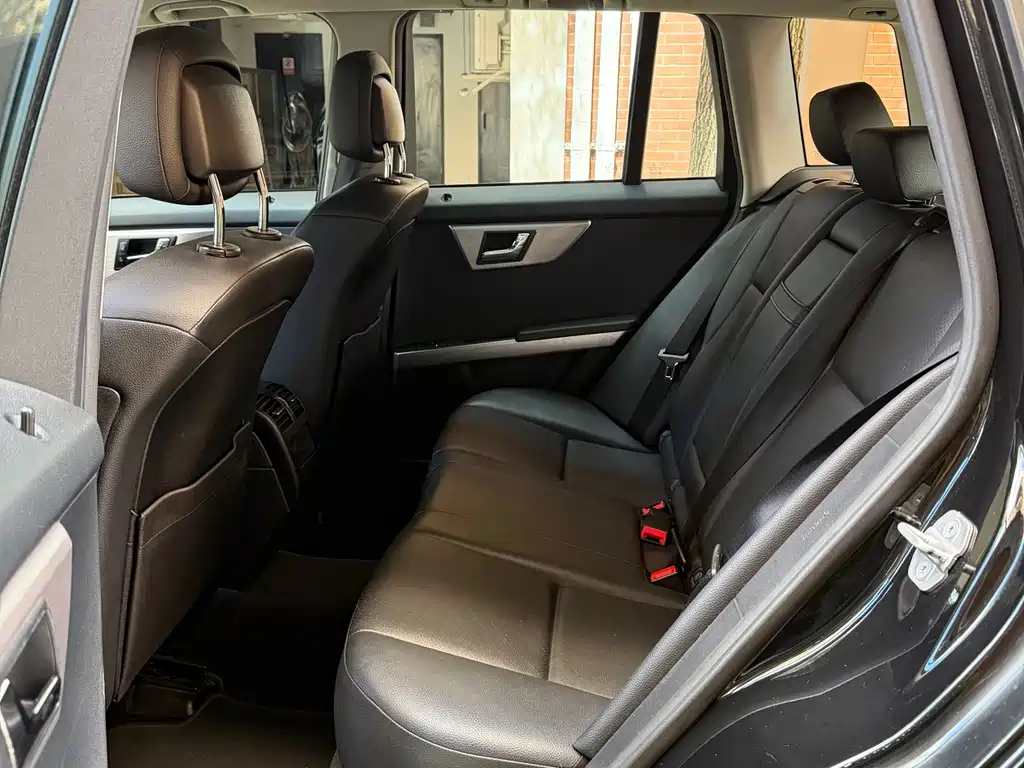 Mercedes-Benz GLK-Class (Import) — миниатюра 13