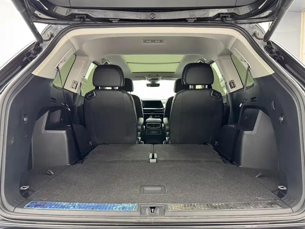 Volkswagen Talagon — миниатюра 11