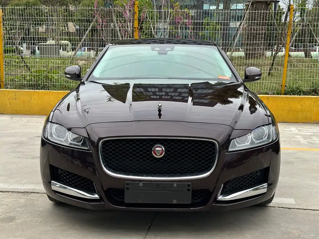 Jaguar XFL — миниатюра 2