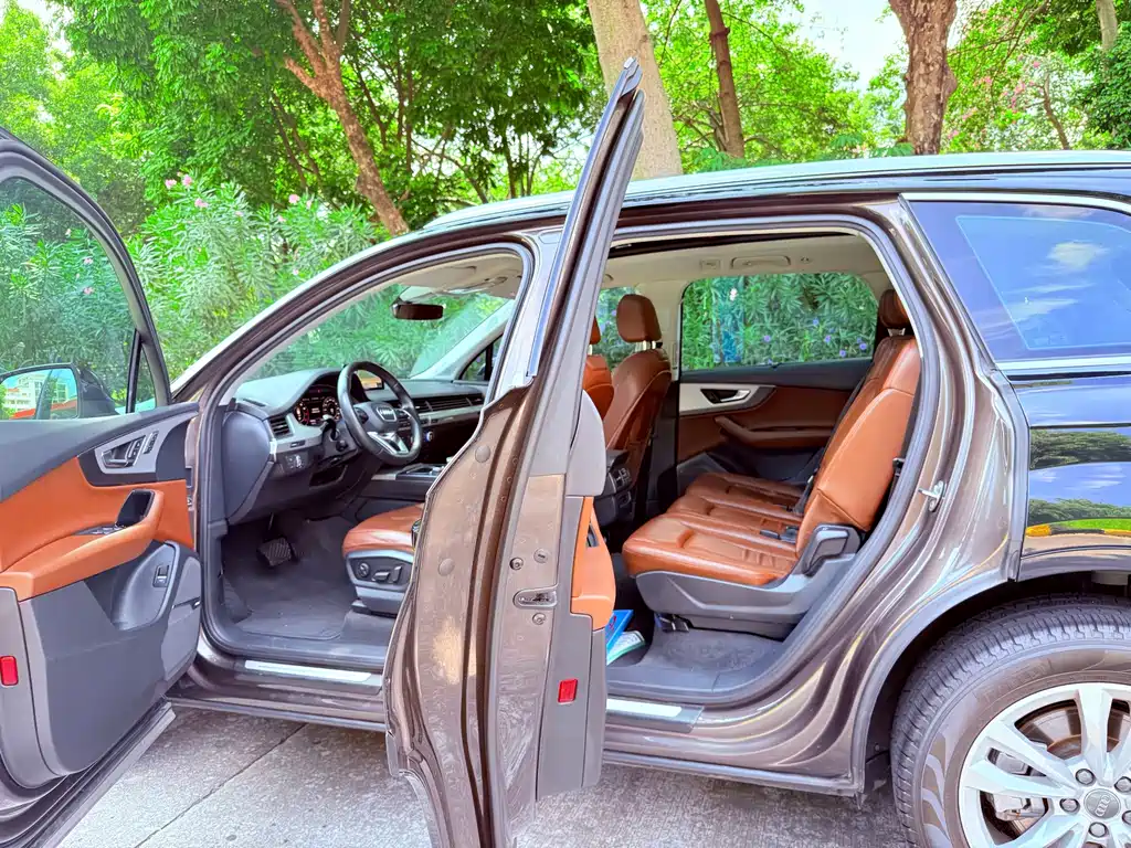 Audi Q7 — миниатюра 14