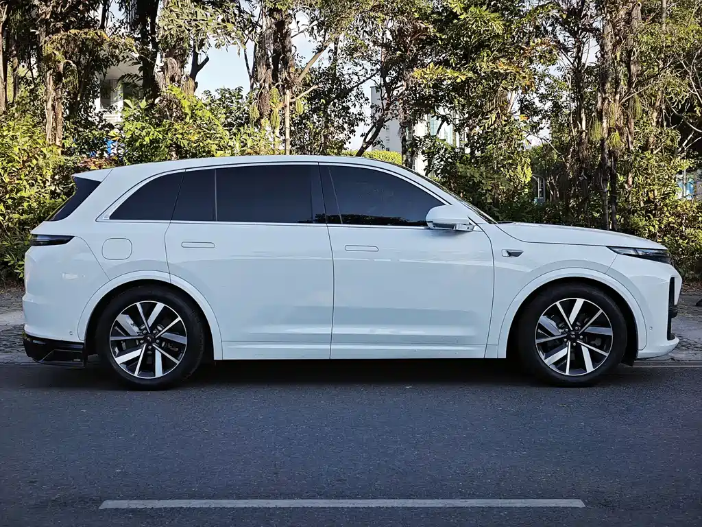 Li Auto IDEAL L7
