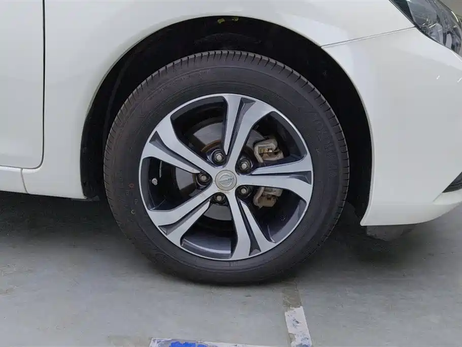 Nissan Tiida 2019 1.6L CVT VI