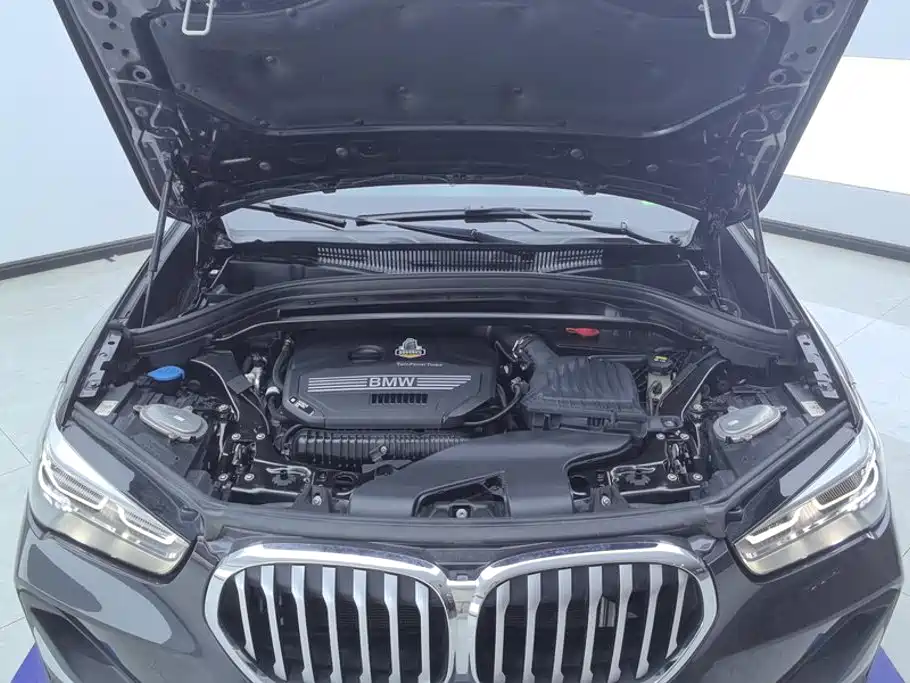 BMW X1 — миниатюра 10