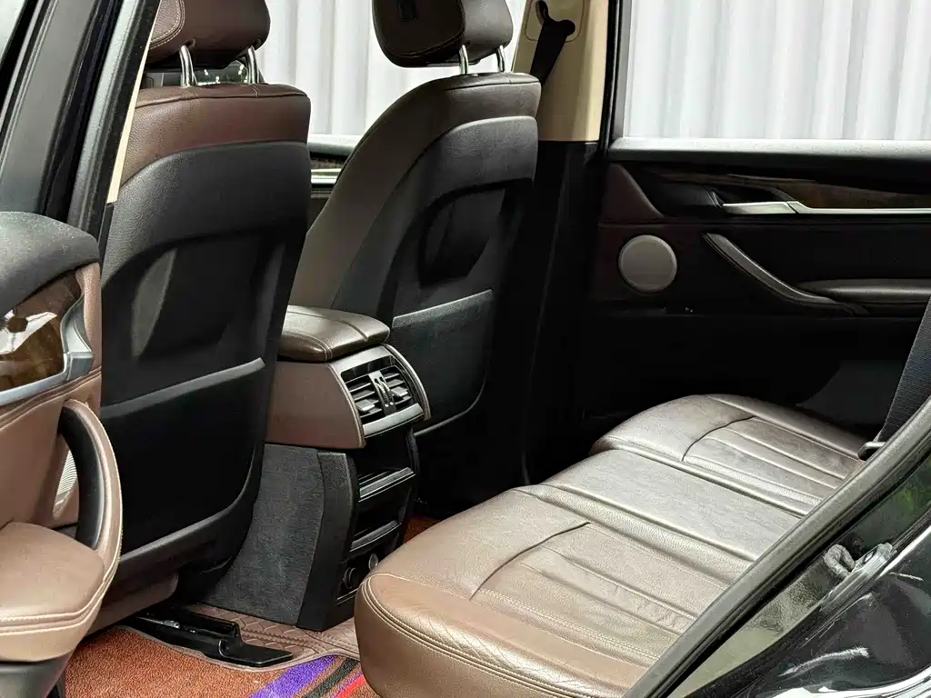 BMW X5 (Import) — миниатюра 6