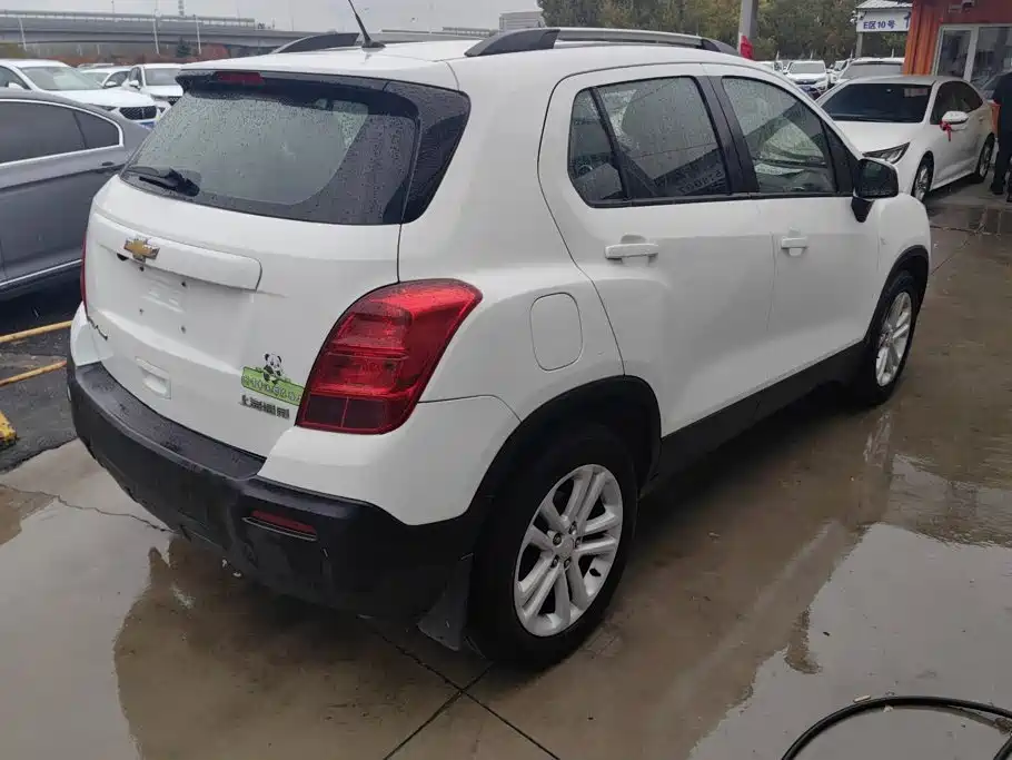 Chevrolet Trax — миниатюра 3