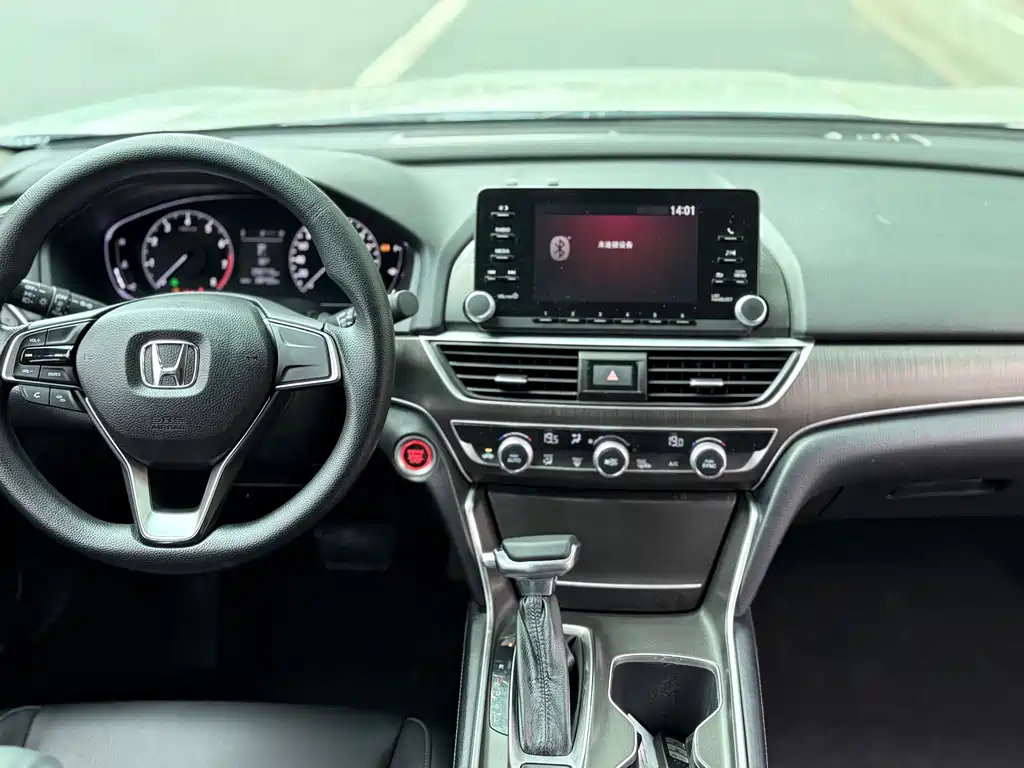 Honda Accord — миниатюра 8