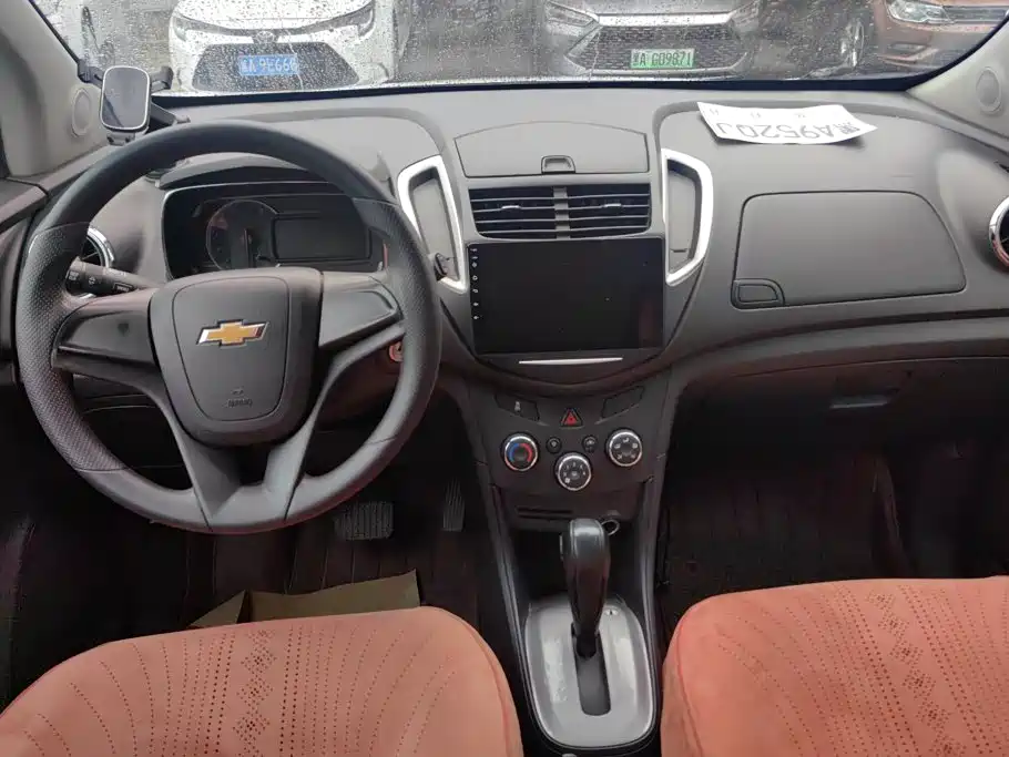 Chevrolet Trax — миниатюра 12