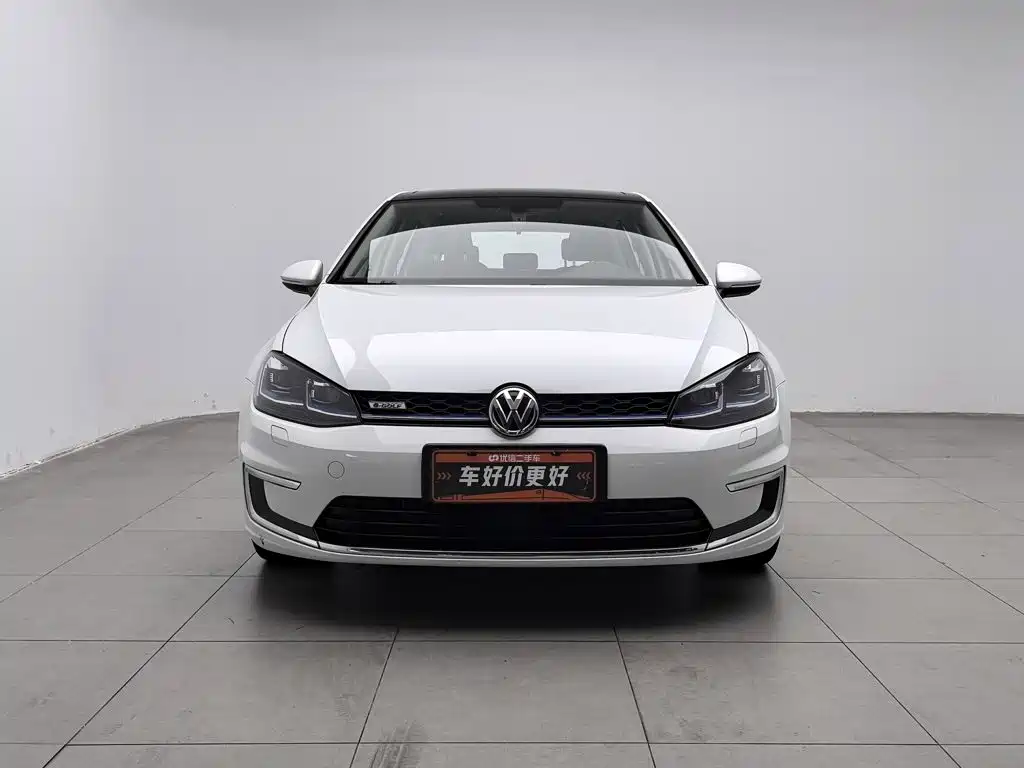 Volkswagen Golf EV — миниатюра 3