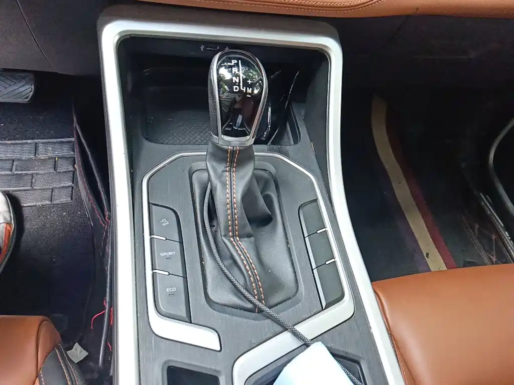 Geely Vision X6 — миниатюра 15