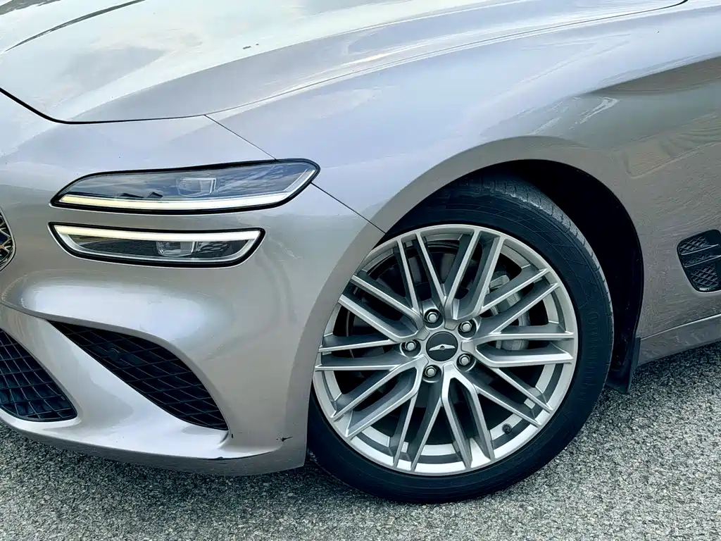 Genesis G70 2021 2.0T Luxury