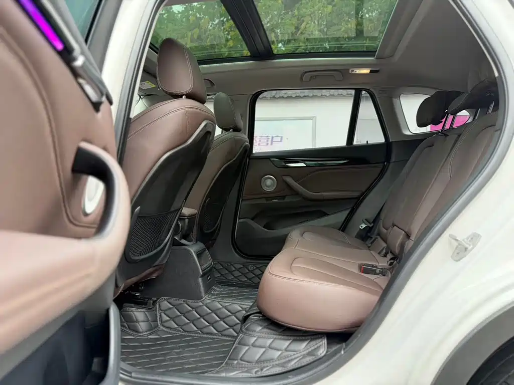 BMW X1 — миниатюра 12