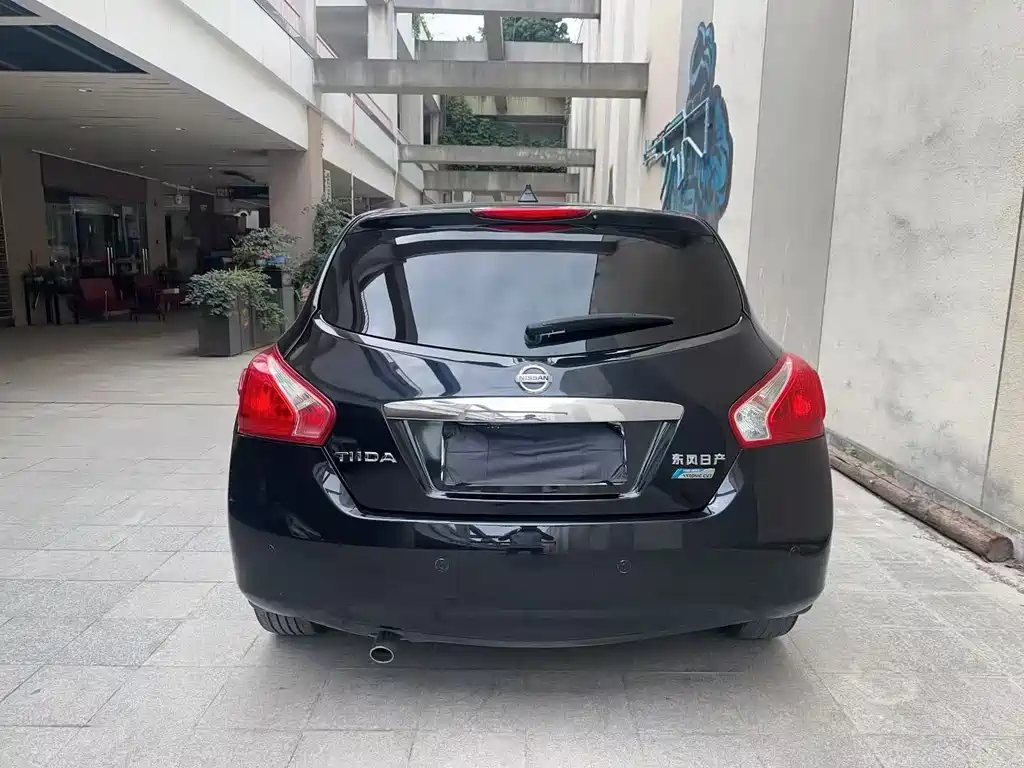 Nissan Tiida 2013 1.6L CVT