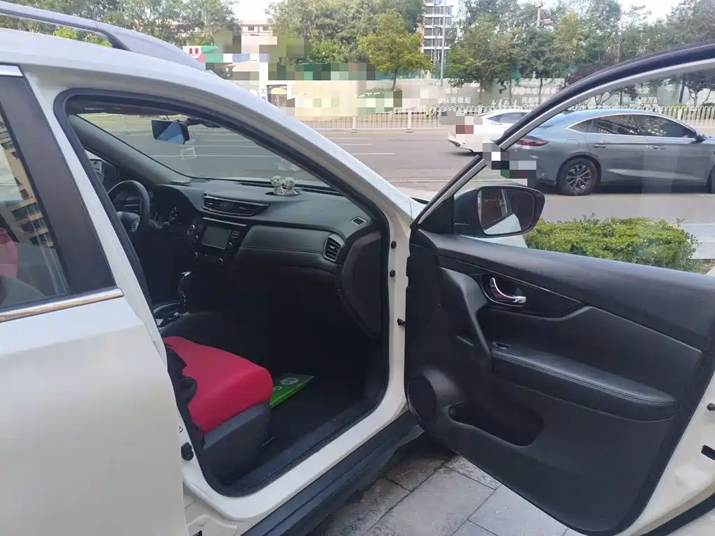 Nissan X-Trail — миниатюра 19