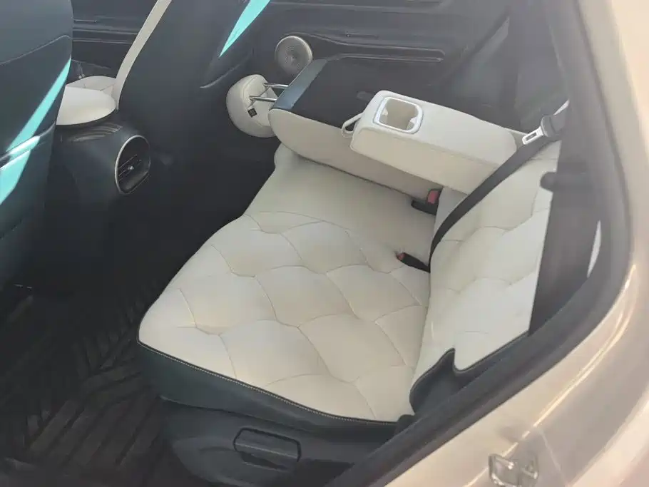Baojun Yunduo — миниатюра 11