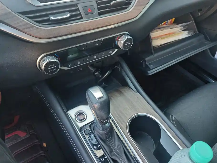 Nissan Teana — миниатюра 16