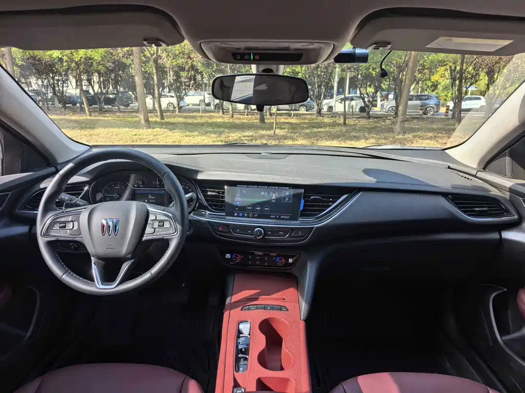 Buick Regal — миниатюра 9