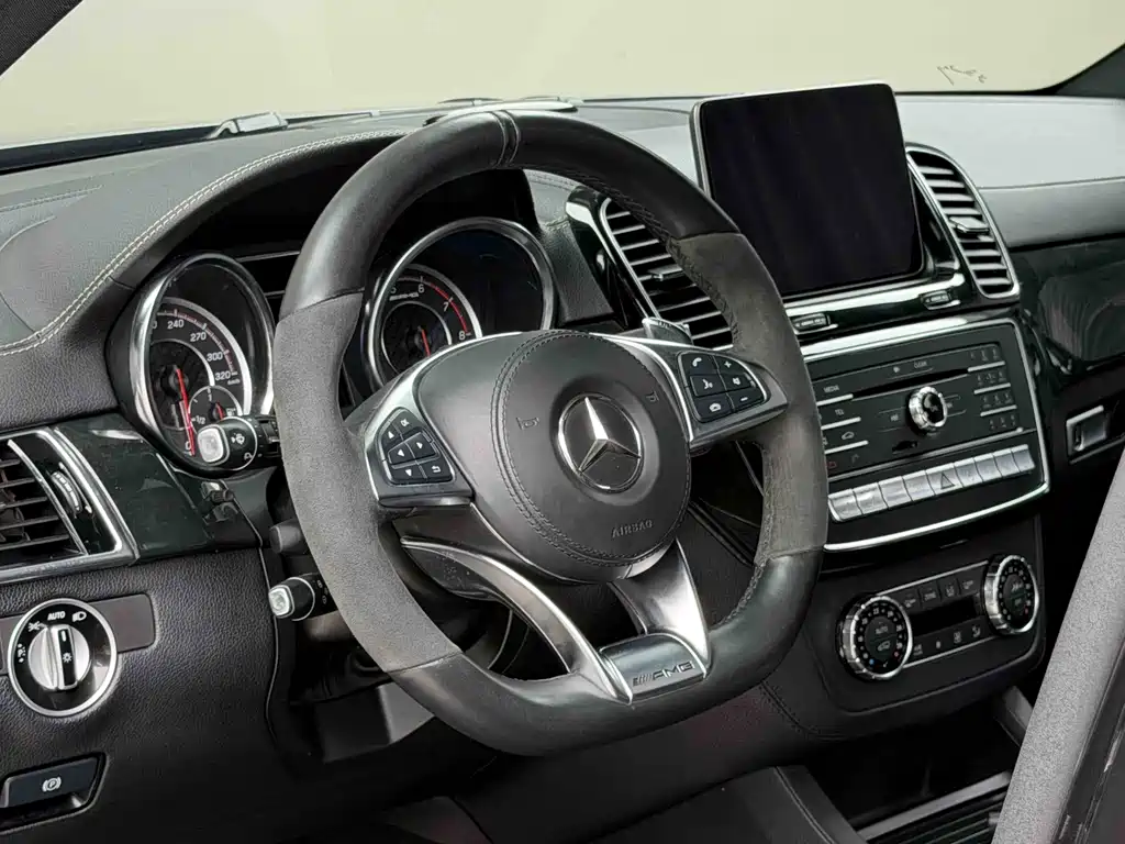 Mercedes-Benz GLS AMG — миниатюра 7