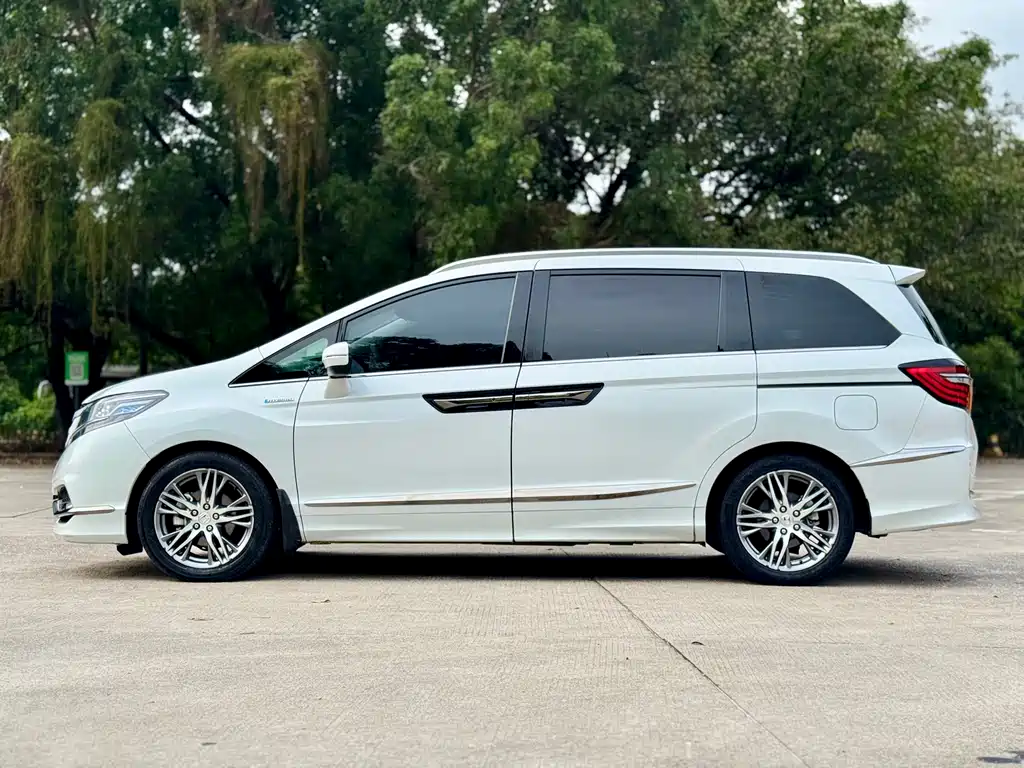 Honda Elysion 2019 2.0L Luxury